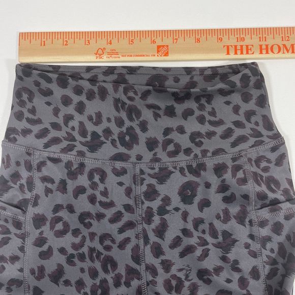 X by Gottex Peach Skin Collection Gray Cheetah Leggings Size XSmall *Read - Picture 10 of 14